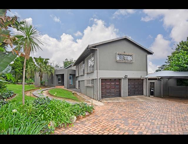 3 BEDROOM HOUSE FOR SALE IN BRAMLEY VIEW
